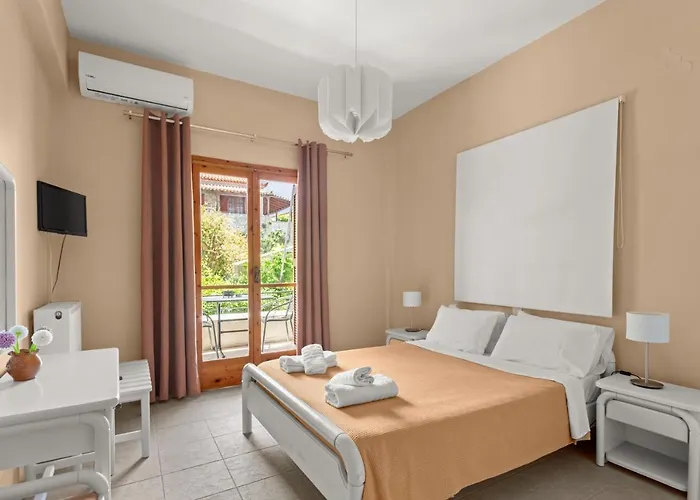 Quarto em Acomodações Particulares Dimitra's Stoúpa